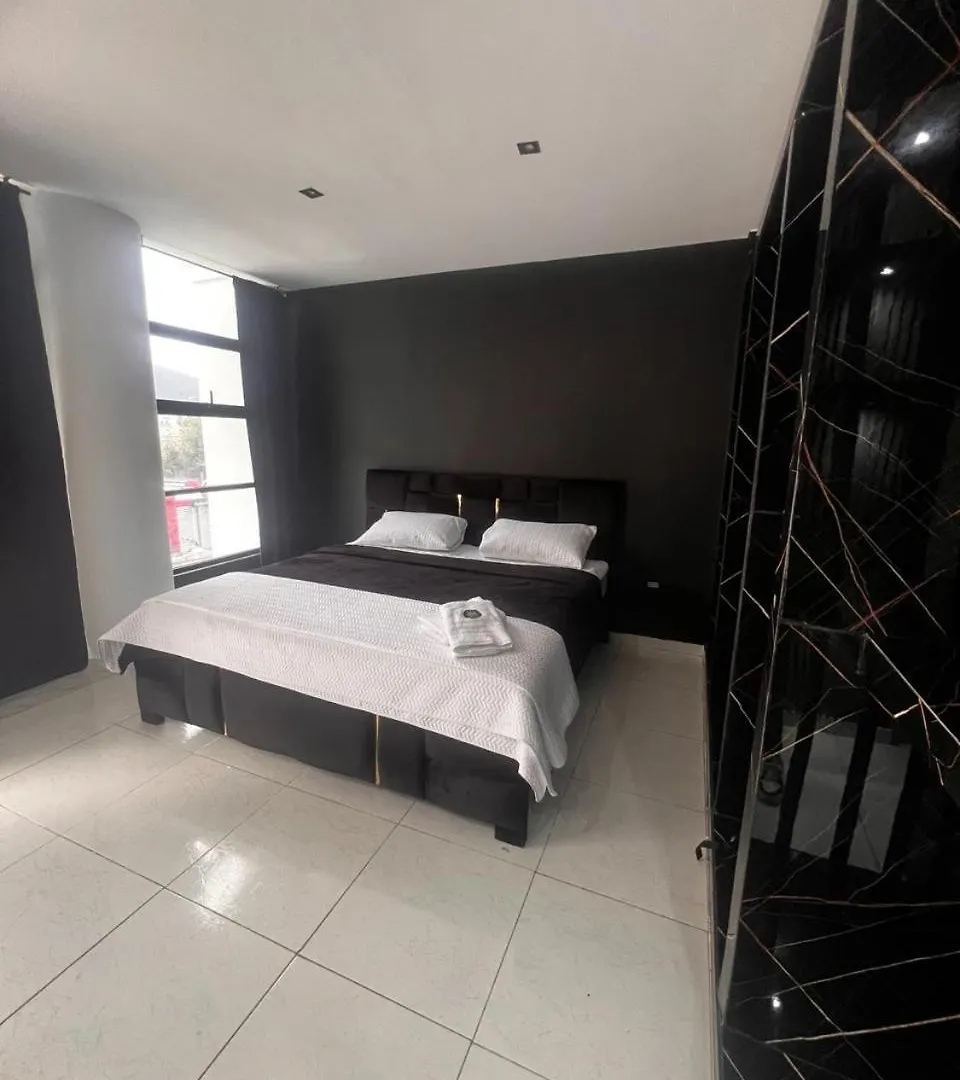 Hotel Gool De Guerron 基多