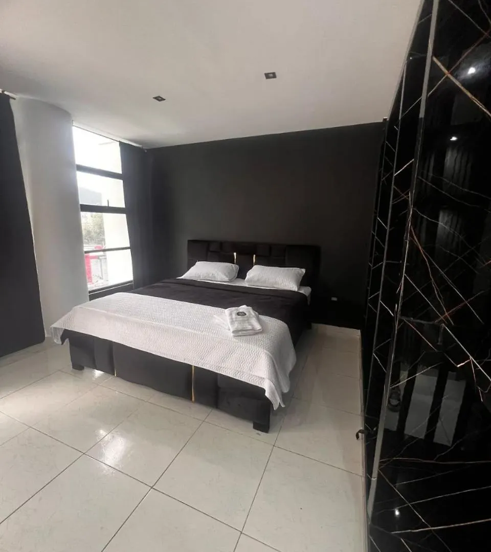 Hotel Gool De Guerron 基多 0*,